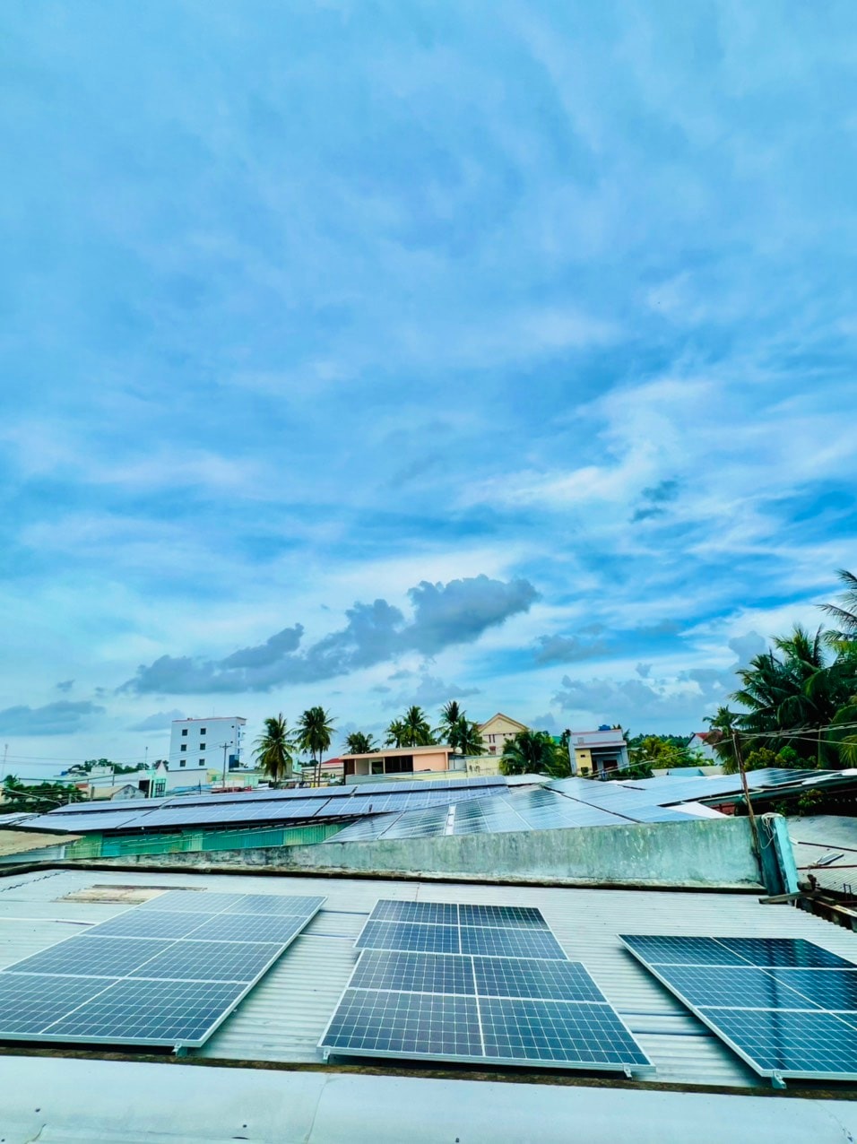 5 lý do đầu tư điện năng lượng mặt trời trên mái nhà