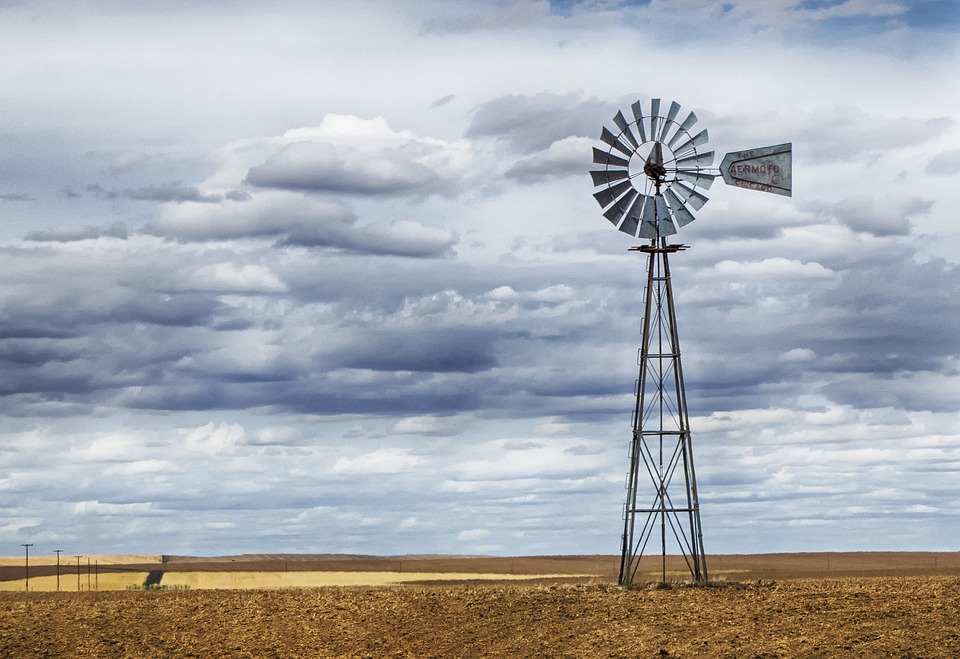 Khám phá sự khác biệt giữa cối xay gió và tuabin gió là gì?