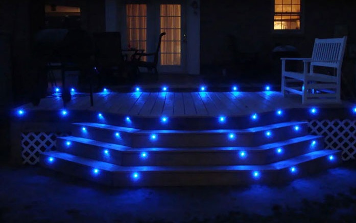 15 Ý tưởng chiếu sáng và trang trí cầu thang với đèn năng lượng mặt trời