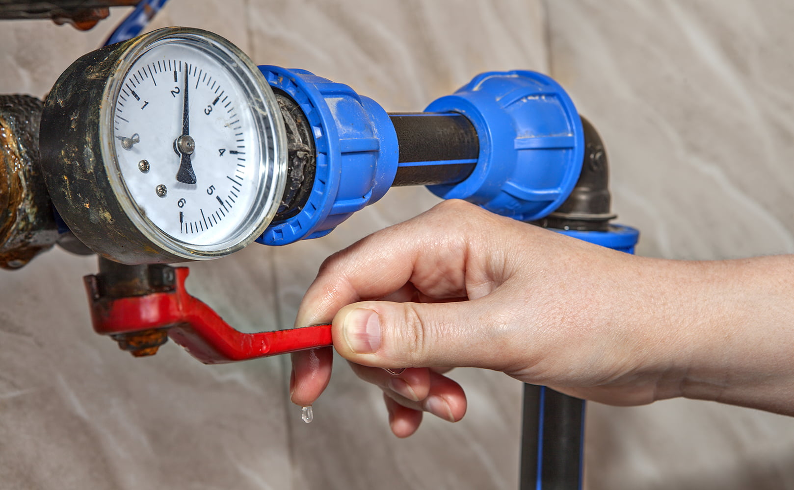 Van ngắt nước chính